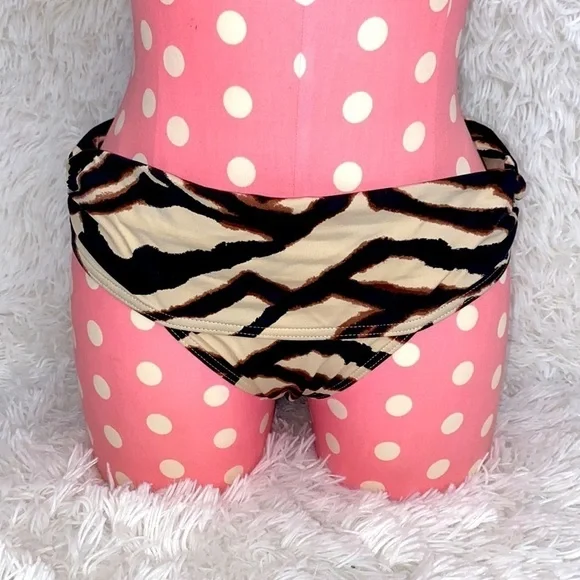 Vintage Victoria’s Secret bombshell white tiger print bikini - Picture 4 of 10